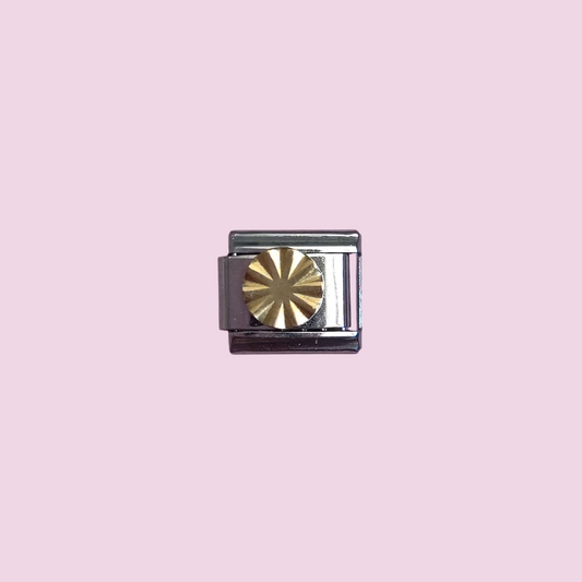 Nomi Charm