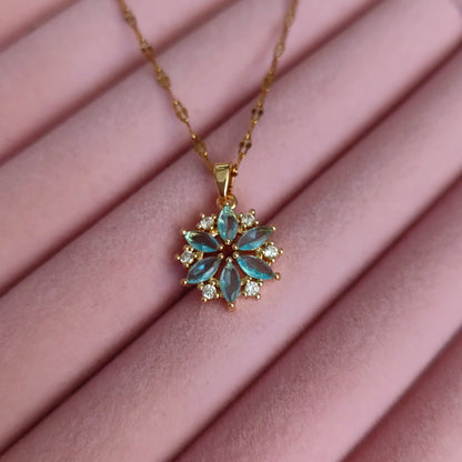 GOLD FLOWER KOLYE